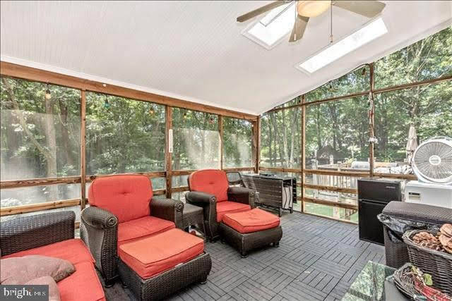 Covered, screened in porch - 2903 Loch Haven Ct