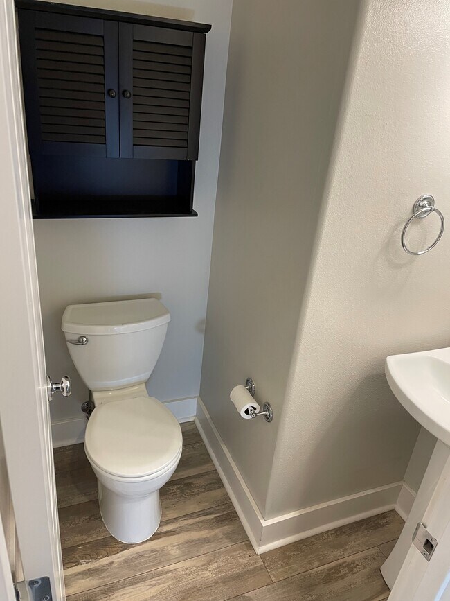 Building Photo - 1935 NE 50th Way