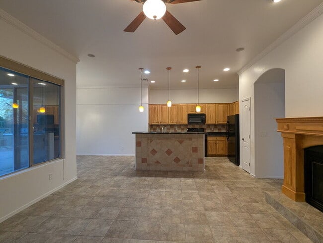 Building Photo - Rancho Sahuarita with Pool/Spa with Lake v...