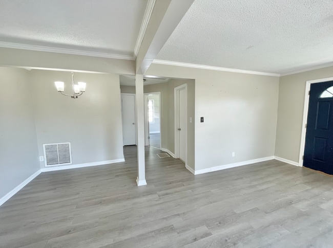 Building Photo - Updated 3-Bedroom, 2-Bath Home in Decatur, AL