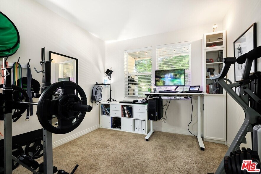 Building Photo - 7100 Playa Vista Dr