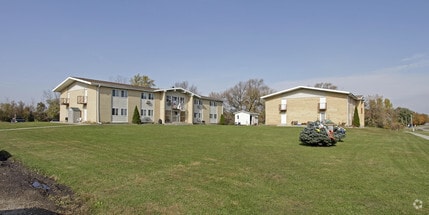 Building Photo - 410 N. Terrace St.