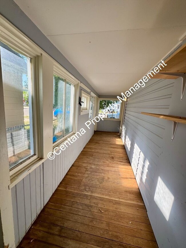 Building Photo - 1 Bed 1 Bath located in the heart of Anaconda