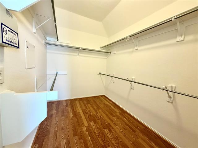 Building Photo - 516 Hawken Dr