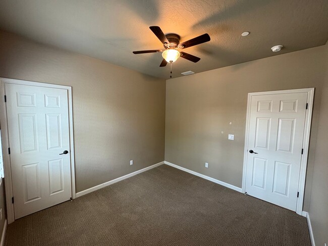 Building Photo - SE Visalia home coming soon!