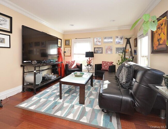 Building Photo - 82 Central Ave