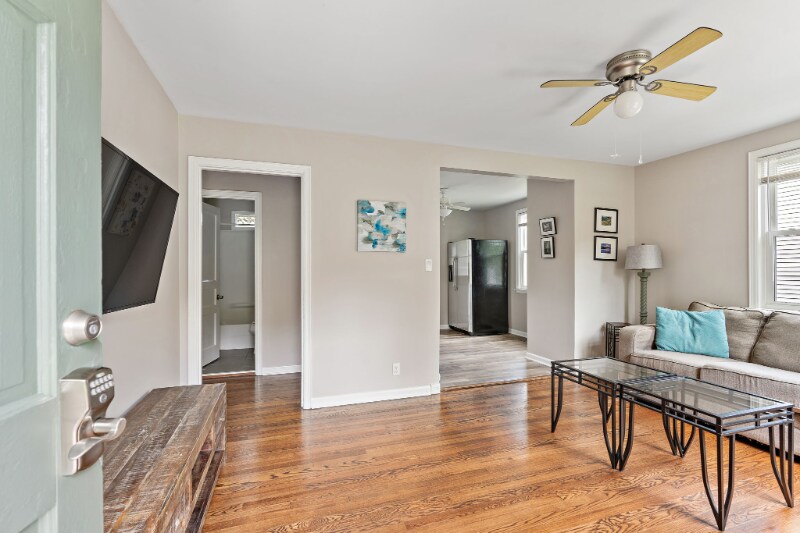 Building Photo - 5424 Oakmont Cir