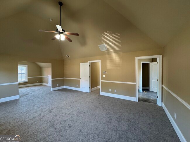 Building Photo - 352 Plymstock Dr