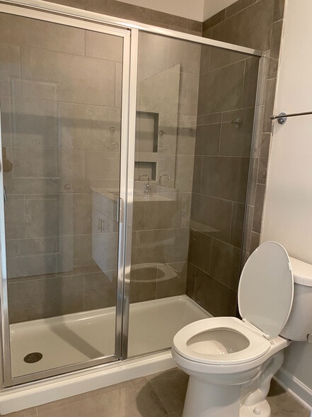 Building Photo - Room in Townhome on Tears Ln
