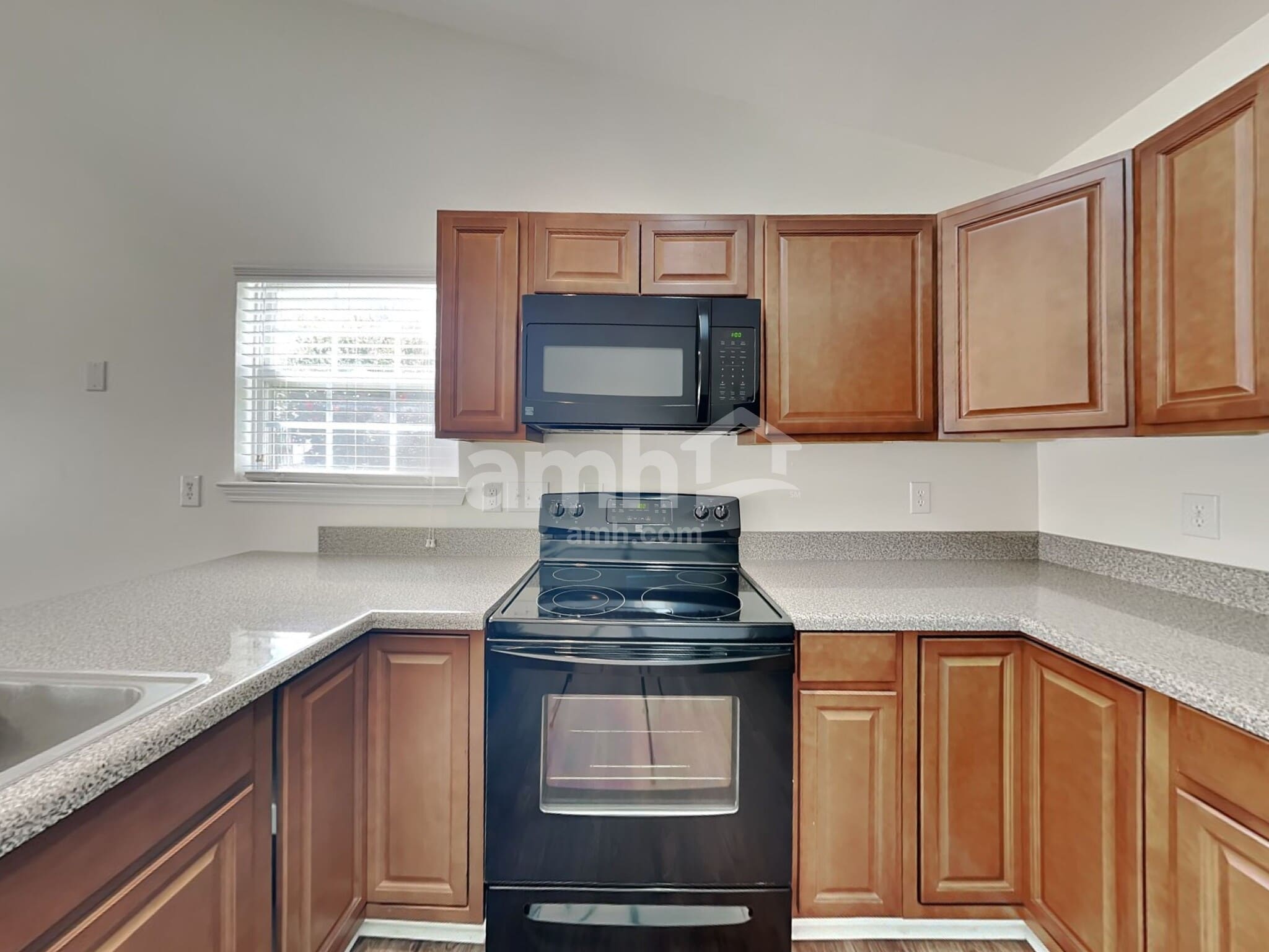 Building Photo - 108 River Watch Dr