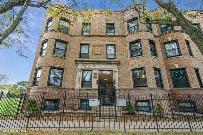 Primary Photo - 5201 S Indiana Ave