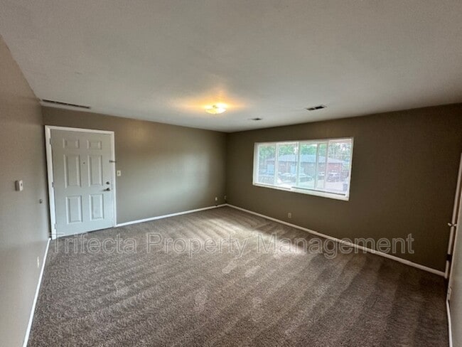 Building Photo - 1113 Alford St