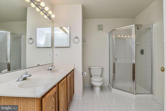 Building Photo - 6028 Madison Overlook Ct