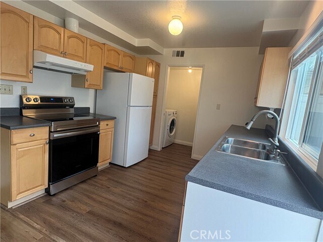 Building Photo - 6802 Pritchard Way