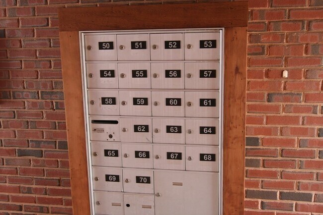 Building Photo - 7 Conant Rd