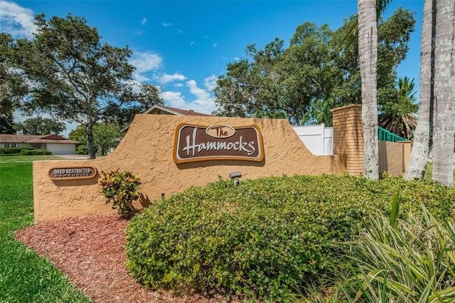 Building Photo - 308 Hammock Dr