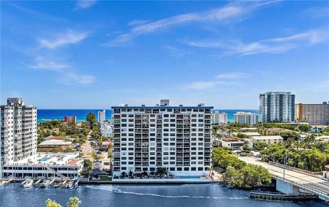 Primary Photo - 1401 N Riverside Dr