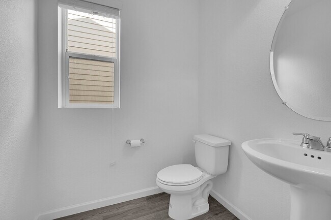 Building Photo - $3,125.00 - 4 Bedroom, 3.5 Bathroom, Singl...