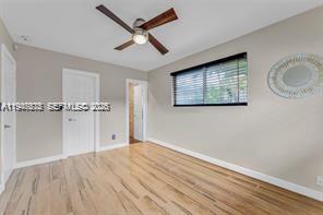 Building Photo - 1532 NE 39th St