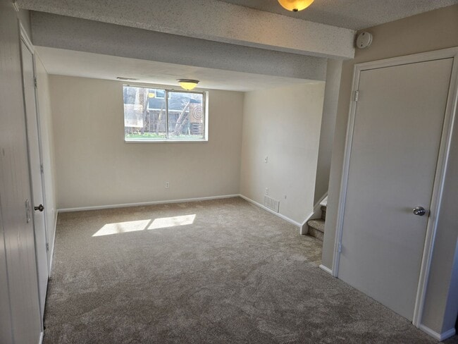 Building Photo - 3 Bedroom 2 bath, single family house in Westminster