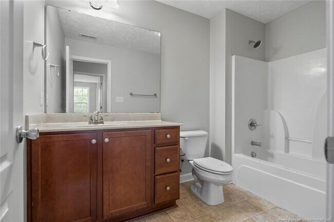 Building Photo - 2105 Calista Cir