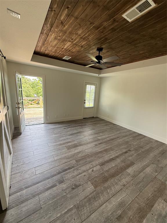 Building Photo - 210 Bluff Dr