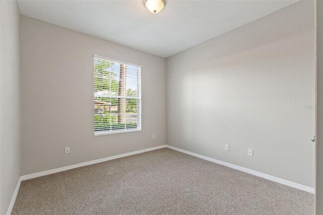 Building Photo - 1351 Venezia Ct