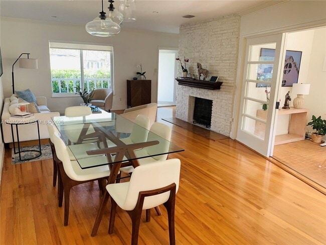 Building Photo - 1240 S Alhambra Cir