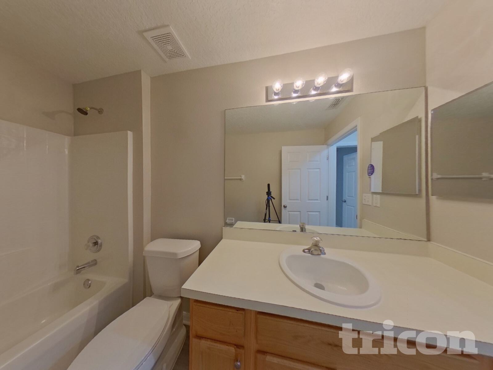 Building Photo - 1026 Sandhill St