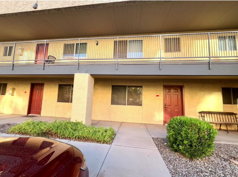 Primary Photo - 1014 E Spence Ave