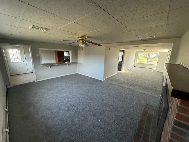 Building Photo - 5 bed / 2 Bath Neshaminy School District Single Family Home