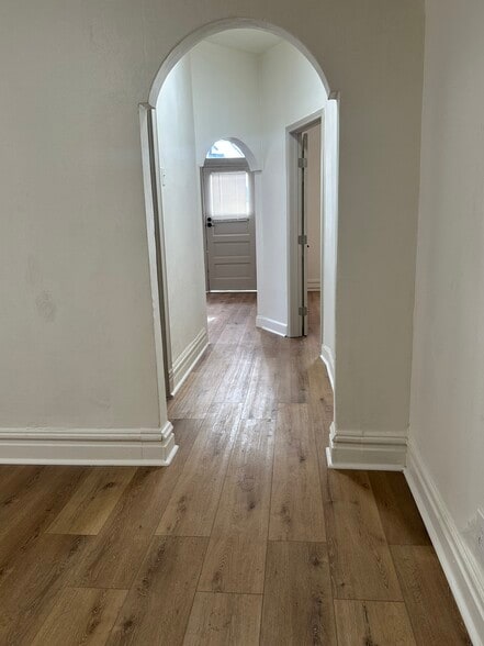 Building Photo - 3148 Miami St