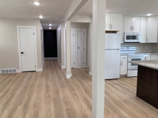 Building Photo - 7547 S Butler Hills Dr