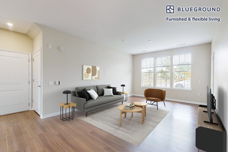 Primary Photo - 49 Clayton Blvd