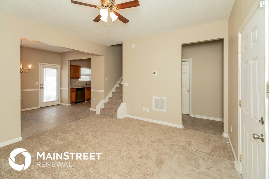Building Photo - 2413 Hackamore Dr