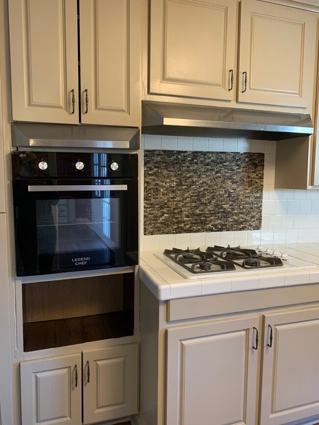 Building Photo - 1315 Penick Rd