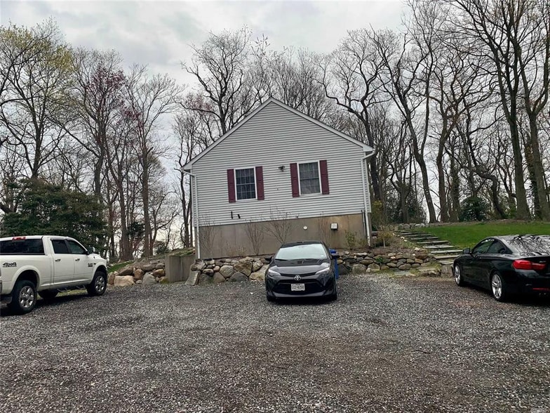 Building Photo - 107 Sheep Pasture Rd