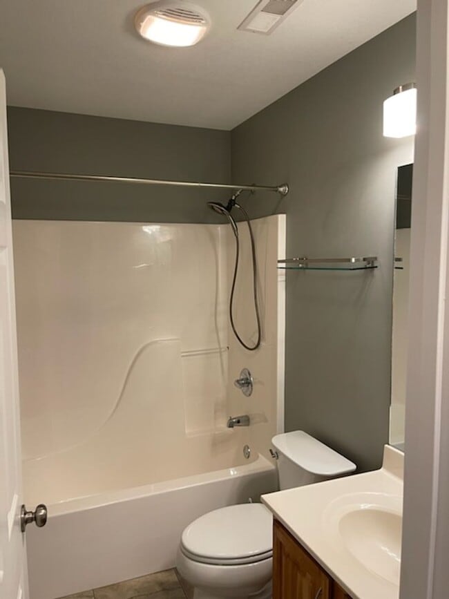 Building Photo - Location Location Location!!!