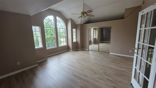 Building Photo - 15207 Pebble Lake Dr