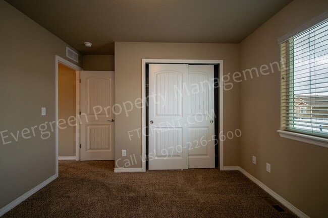 Building Photo - 1826 Ruddlesway Dr