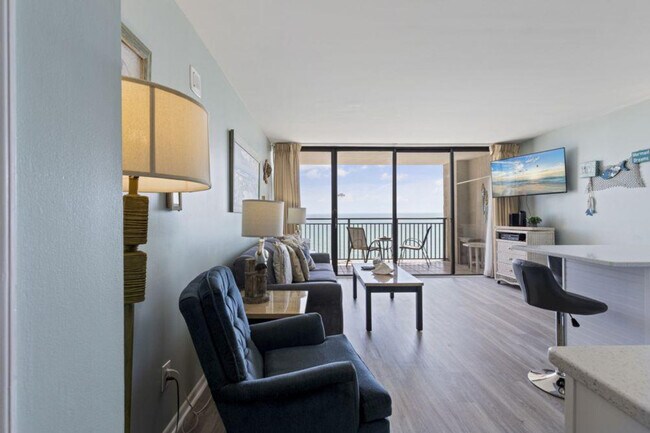 Building Photo - 5523 N Ocean Blvd