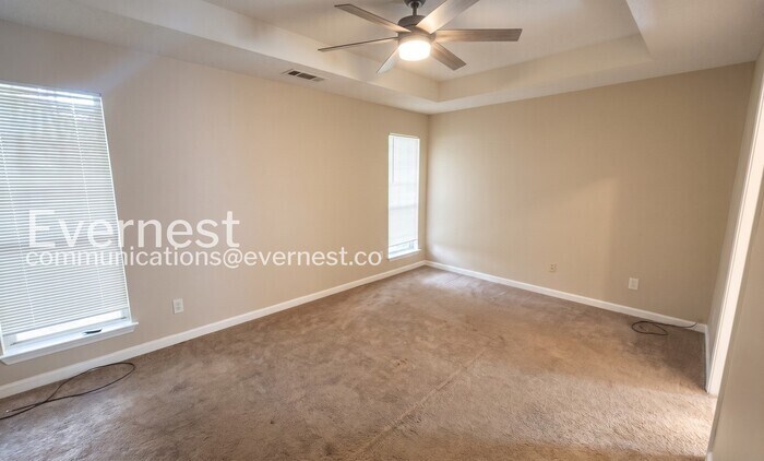 Building Photo - 6416 Phillips Creek Dr