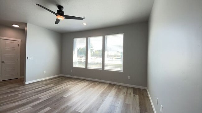 Building Photo - Roe Street Townhomes