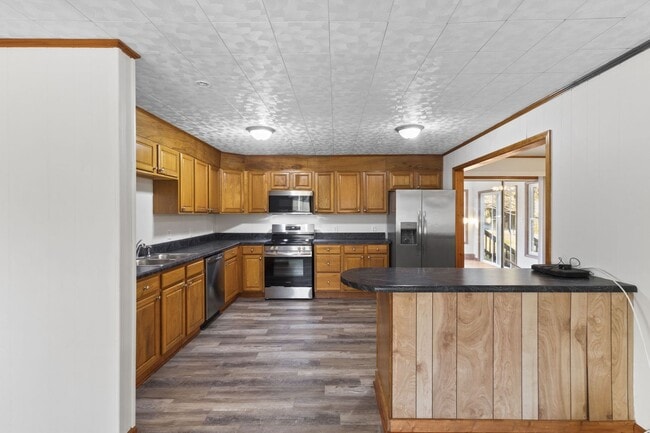 Building Photo - Charming 3 Bedroom Home for Rent!