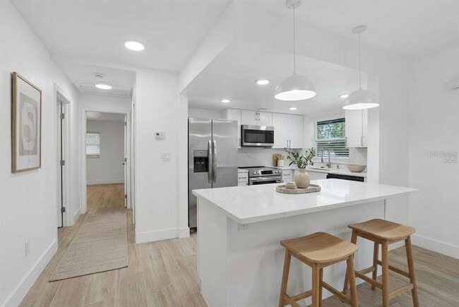 Building Photo - 4460 Oakley St