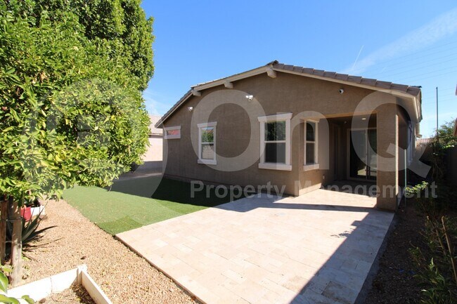 Building Photo - 3270 S Santa Rita Way