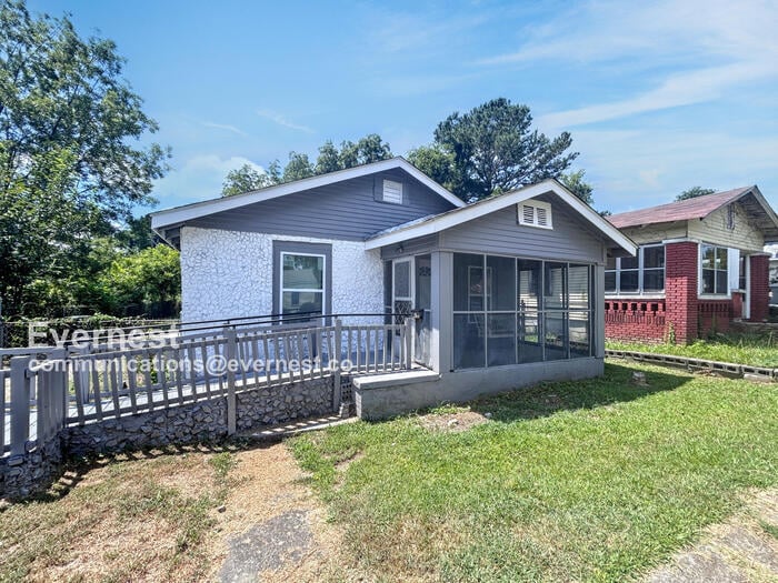 Primary Photo - 317 5th Way