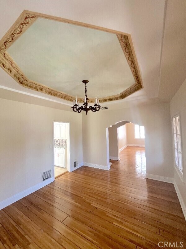 Building Photo - 223 S Gale Dr