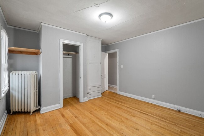 Building Photo - Downer upper across from UWM