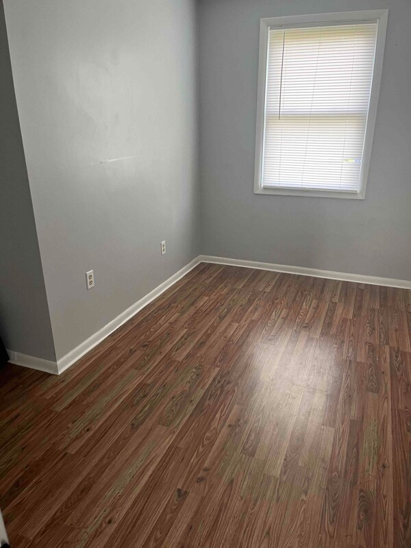 Building Photo - 315 Meade St